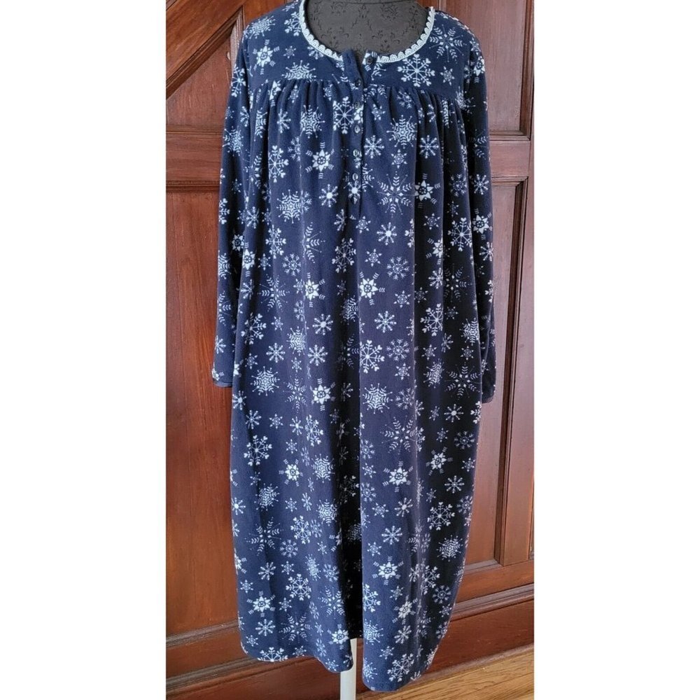 FIELD TESTED GUIDE GEAR NIGHTGOWN SOFT LONG SLEEVE  SZ S BLUE WHITE SNOWFLAKES